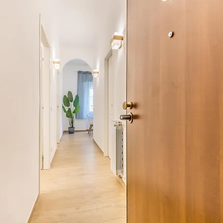 Ritratto Di - Metro A Апартаменты